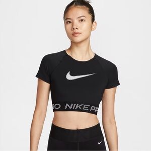 Nike Dri-FIT Short-Sleeve Cropped Graphic Top - NEW WITH TAGS